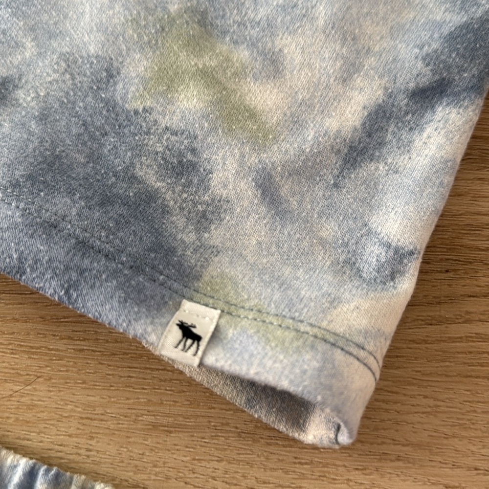 Abercrombie Kids Tie Dye Girl PJs - Picture 2 of 4